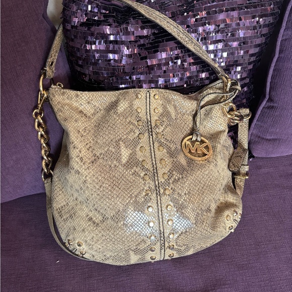 Michael Kors Cream and Gold Snake Skin Print CrossbodyShoulder Bag Chain Strap 💐 - Picture 3 of 6